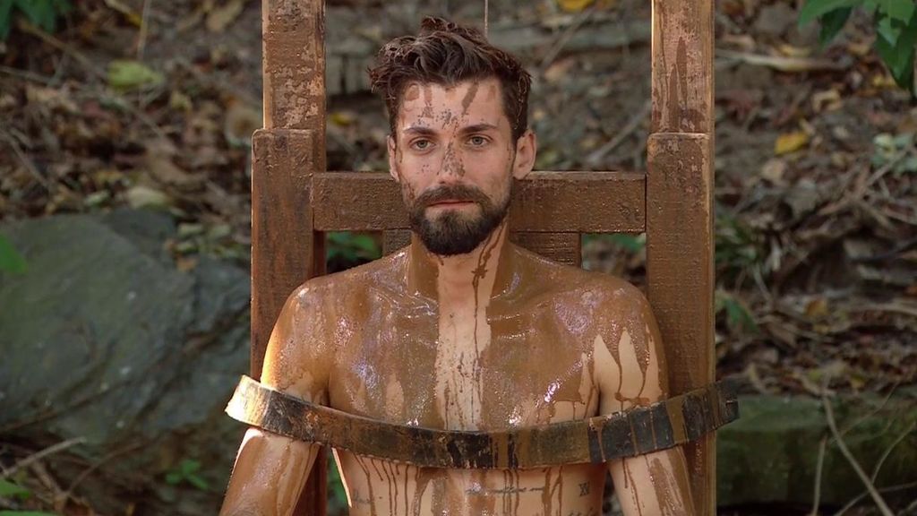 Alejandro Albalá en la ceremonia de salvación