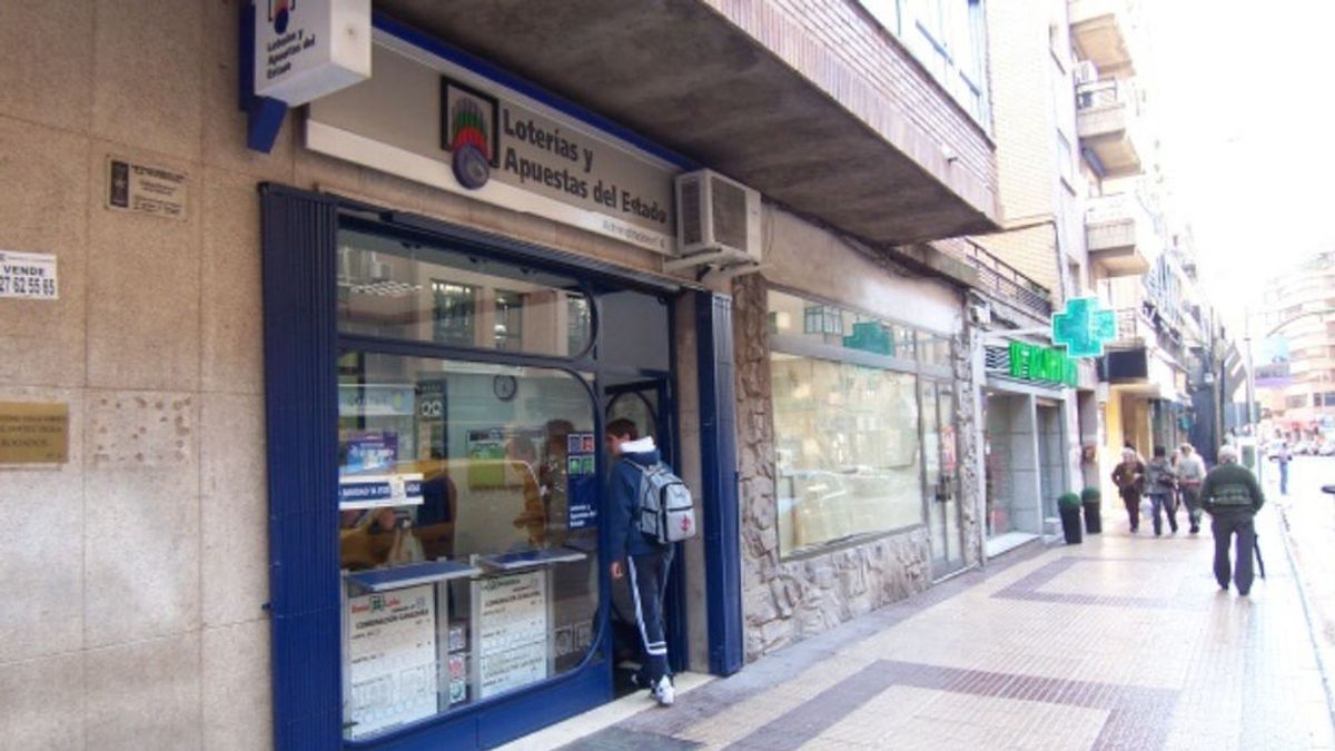 Un acertante en Tenerife gana más de 2,4 millones de euros en el sorteo de 'La Bonoloto' Un acertante en Tenerife gana más de 2,4 millones de euros en el sorteo de 'La Bonoloto'