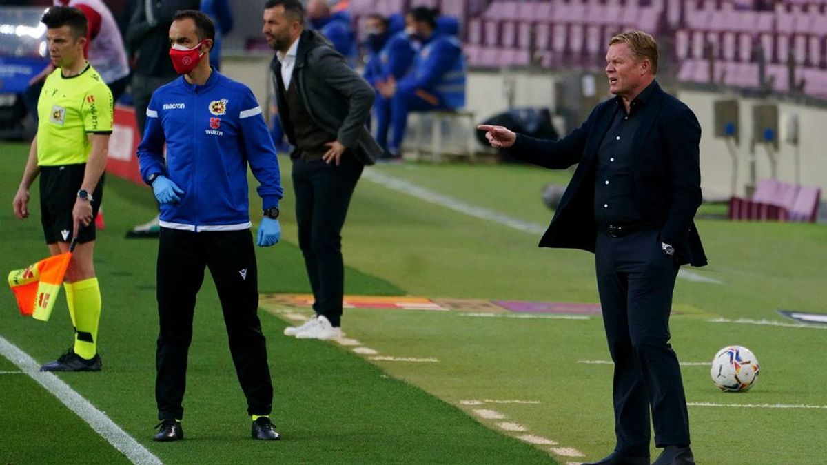 Koeman vio la tarjeta roja directa tras el gol del Granada. Koeman vio la tarjeta roja directa tras el gol del Granada.