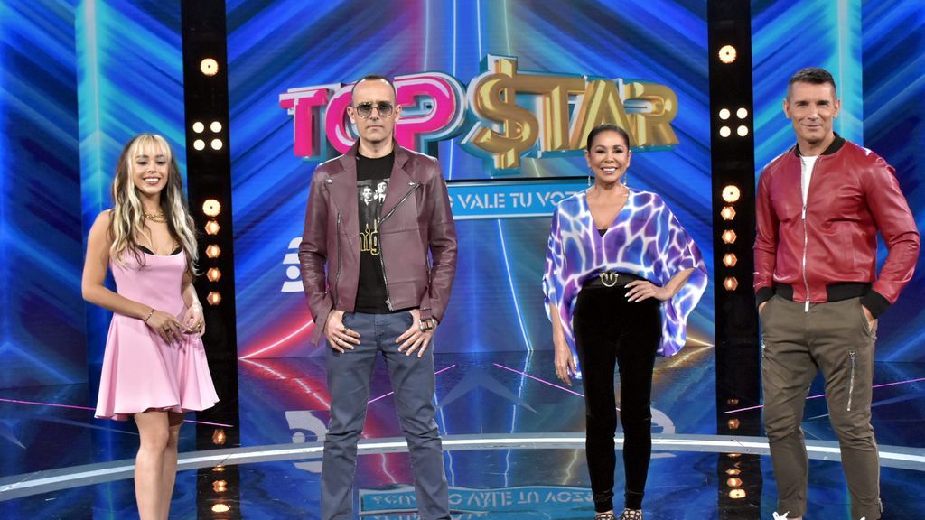 Isabel Pantoja con el equipo de 'Top Star'