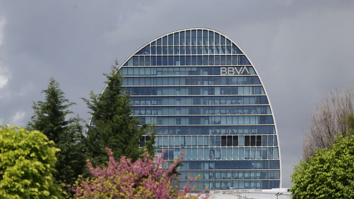 BBVA rebaja en 350 los despedidos por el ERE, hasta 3.448 afectados BBVA rebaja en 350 los despedidos por el ERE, hasta 3.448 afectados