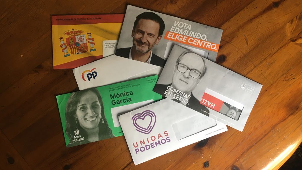 Sobres de propaganda electoral para el 4M