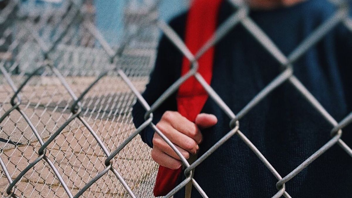 Fiscalía de menores acuerda el internamiento del adolescente acusado de apuñalar a su profesora en Girona Fiscalía de menores acuerda el internamiento del adolescente acusado de apuñalar a su profesora en Girona