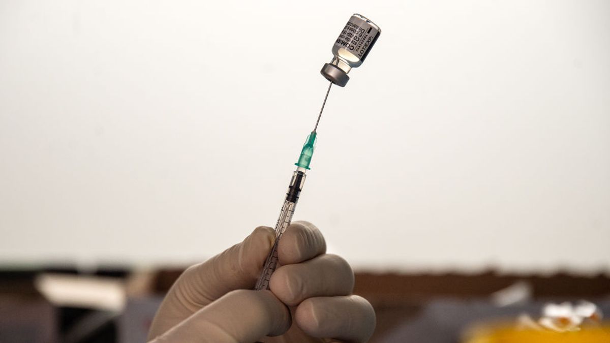 Vacunas, anticuerpos y evolución del virus: ¿será realmente necesaria una tercera dosis de Pfizer? Vacunas, anticuerpos y evolución del virus: ¿será realmente necesaria una tercera dosis de Pfizer?