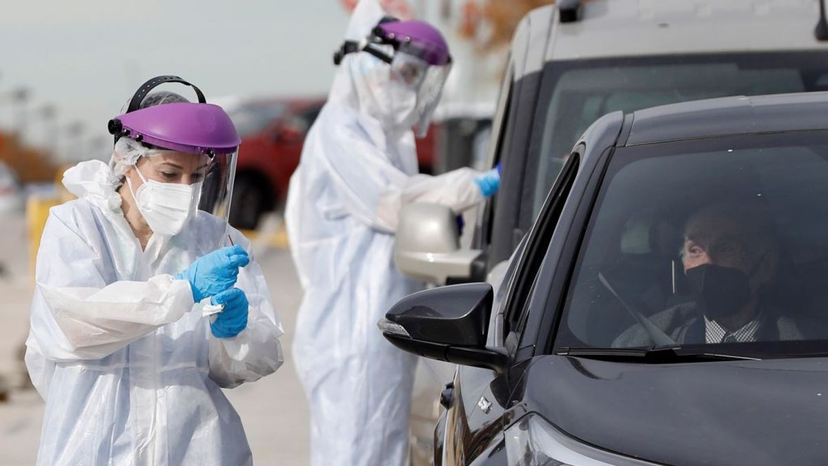 Madrid estabiliza los casos y los hospitalizados por covid bajan a 2.080 Madrid estabiliza los casos y los hospitalizados por covid bajan a 2.080