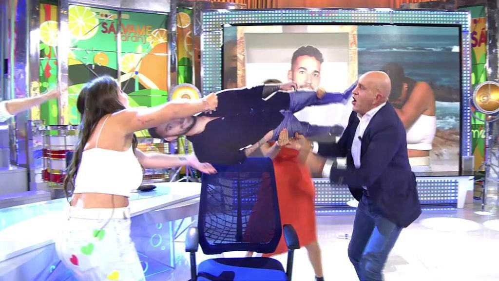 'Sálvame' en estado puro: un corpóreo del novio de Anabel Pantoja desata la locura en plató
