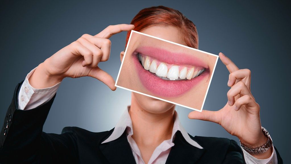 Gingivitis: Causas y síntomas de la enfermedad de las encías