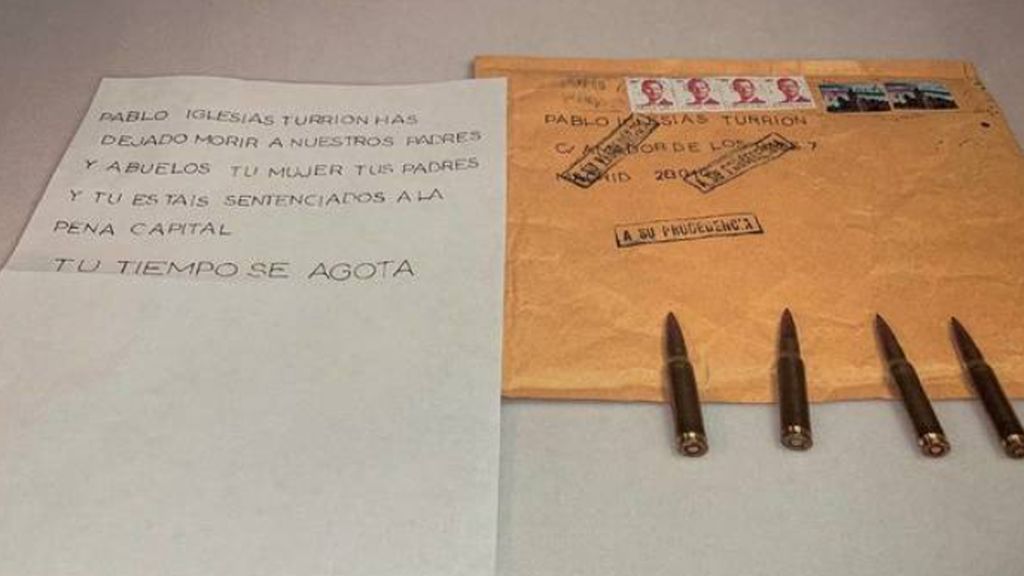 Encuentran huellas y ADN en las cartas con balas enviadas a Iglesias, Marlaska y Gámez