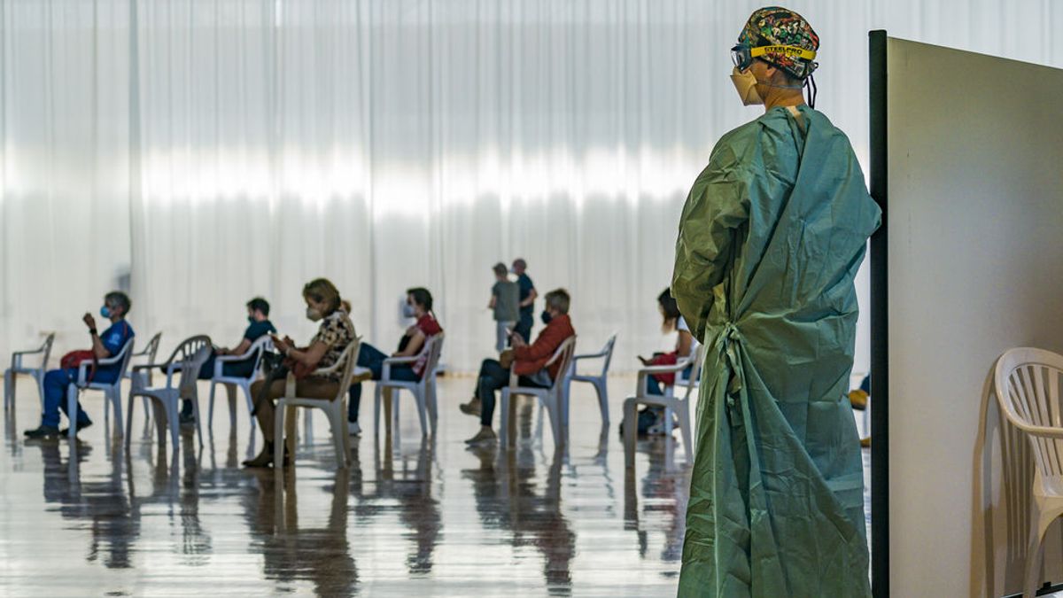 Los vacunados de AstraZeneca, listos para salir del limbo y recibir la segunda dosis Los vacunados de AstraZeneca, listos para salir del limbo y recibir la segunda dosis