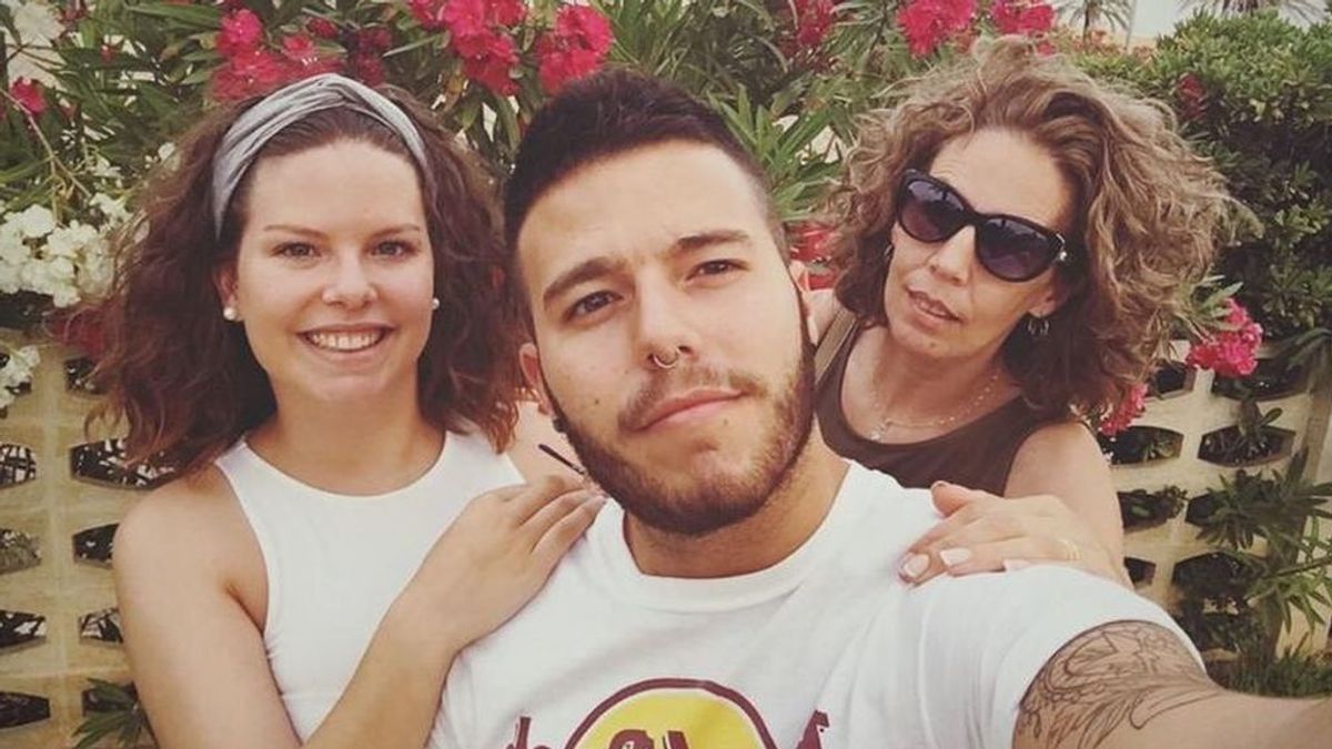 Carlos y Román no tienen "nada que celebrar" el Día de la Madre: "Es muy duro cuando la tuya se suicidó" Carlos y Román no tienen "nada que celebrar" el Día de la Madre: "Es muy duro cuando la tuya se suicidó"