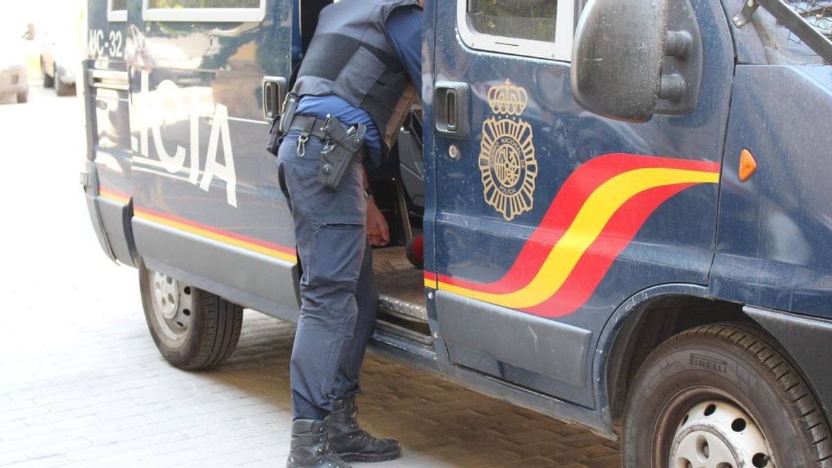 Detenidos los cabecillas de una red de prostitución que captaba a menores de edad vulnerables en Alcoy Detenidos los cabecillas de una red de prostitución que captaba a menores de edad vulnerables en Alcoy