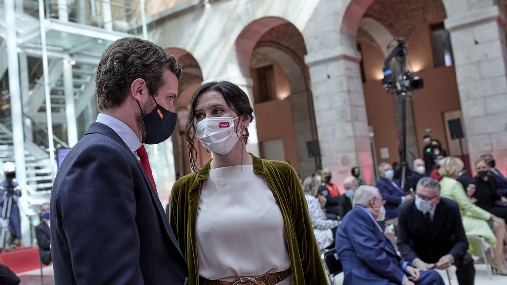 Ayuso y Casado, en el acto institucional del Dos de Mayo Ayuso y Casado, en el acto institucional del Dos de Mayo