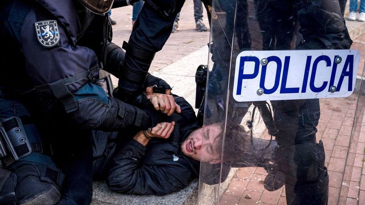 El sindicato de Vox denuncia a Podemos por presunto intrusismo profesional de sus miembros de seguridad detenidos El sindicato de Vox denuncia a Podemos por presunto intrusismo profesional de sus miembros de seguridad detenidos