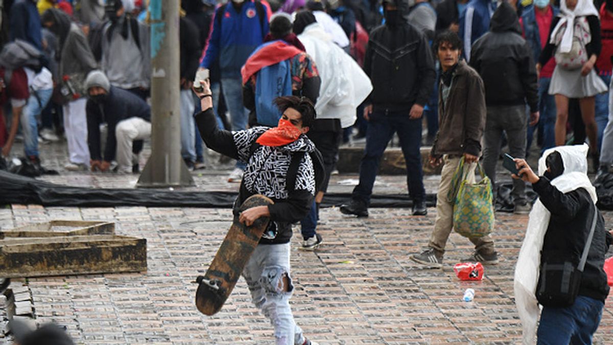 Convocan nuevas protestas en Colombia pese a la retirada de la reforma tributaria Convocan nuevas protestas en Colombia pese a la retirada de la reforma tributaria