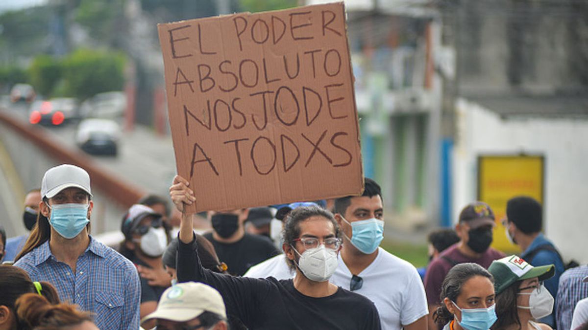 Kamala Harris expresa su "grave preocupación" por la destitución de los jueces del Constitucional salvadoreño Kamala Harris expresa su "grave preocupación" por la destitución de los jueces del Constitucional salvadoreño