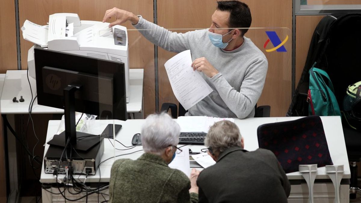 Expertos responden ante la supresión de la ayuda fiscal por tributación conjunta: "Es un incentivo insignificante en términos de mejorar la igualdad laboral" Expertos responden ante la supresión de la ayuda fiscal por tributación conjunta: "Es un incentivo insignificante en términos de mejorar la igualdad laboral"