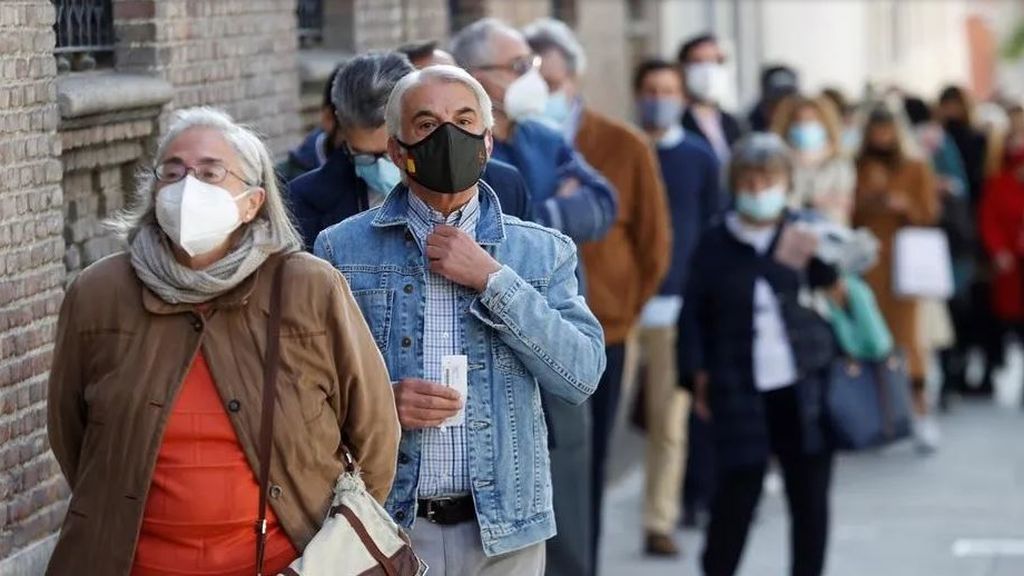 El uso de mascarillas y gel por el covid marcan las elecciones del 4M de Madrid