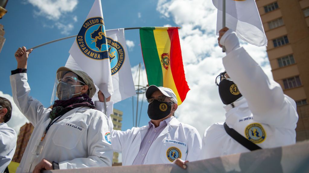 El gobierno de Bolivia se enfrenta a los médicos que anuncian mas protestas El gobierno de Bolivia se enfrenta a los médicos que anuncian mas protestas