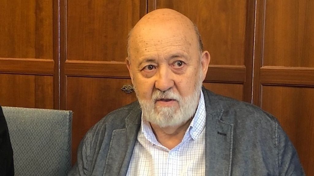 Tezanos carga contra Ayuso y su apoyo electoral en las tabernas Tezanos carga contra Ayuso y su apoyo electoral en las tabernas
