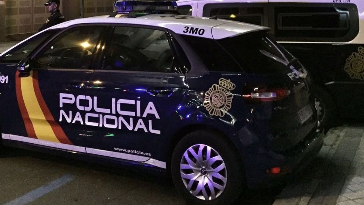 borrador. Un ertzaina y un empresario del marisco detenidos con 40 toneladas de carbón impregnado en cocaína borrador. Un ertzaina y un empresario del marisco detenidos con 40 toneladas de carbón impregnado en cocaína