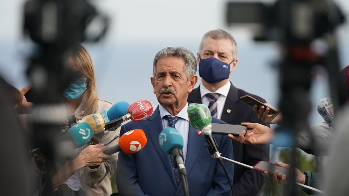 Revilla aclara que "se limitó a interpretar" unas palabras de Urkullu y lamenta el "malentendido" Revilla aclara que "se limitó a interpretar" unas palabras de Urkullu y lamenta el "malentendido"