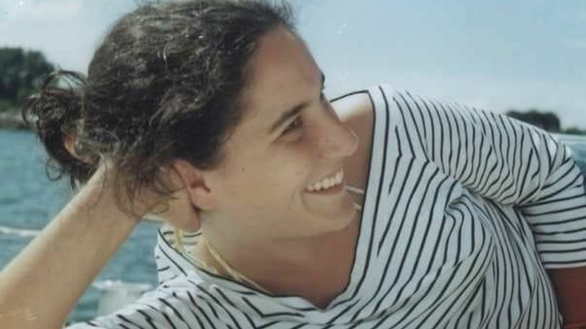 Una juez autoriza la exhumación de los restos de Déborah Fernández 19 años depués de su muerte Una juez autoriza la exhumación de los restos de Déborah Fernández 19 años depués de su muerte
