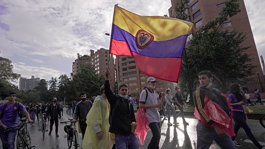 Duque anuncia la creación de una mesa de diálogo tras siete días de protestas en Colombia Duque anuncia la creación de una mesa de diálogo tras siete días de protestas en Colombia