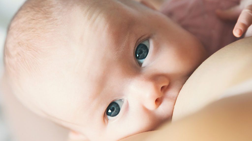 La lactancia materna será uno de los mejores momentos tanto para la madre como para el bebé.