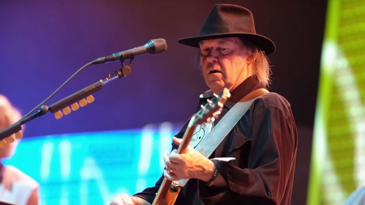 Bob Dylan o Neil Young: ¿por qué las grandes estrellas están vendiendo los derechos de sus canciones?