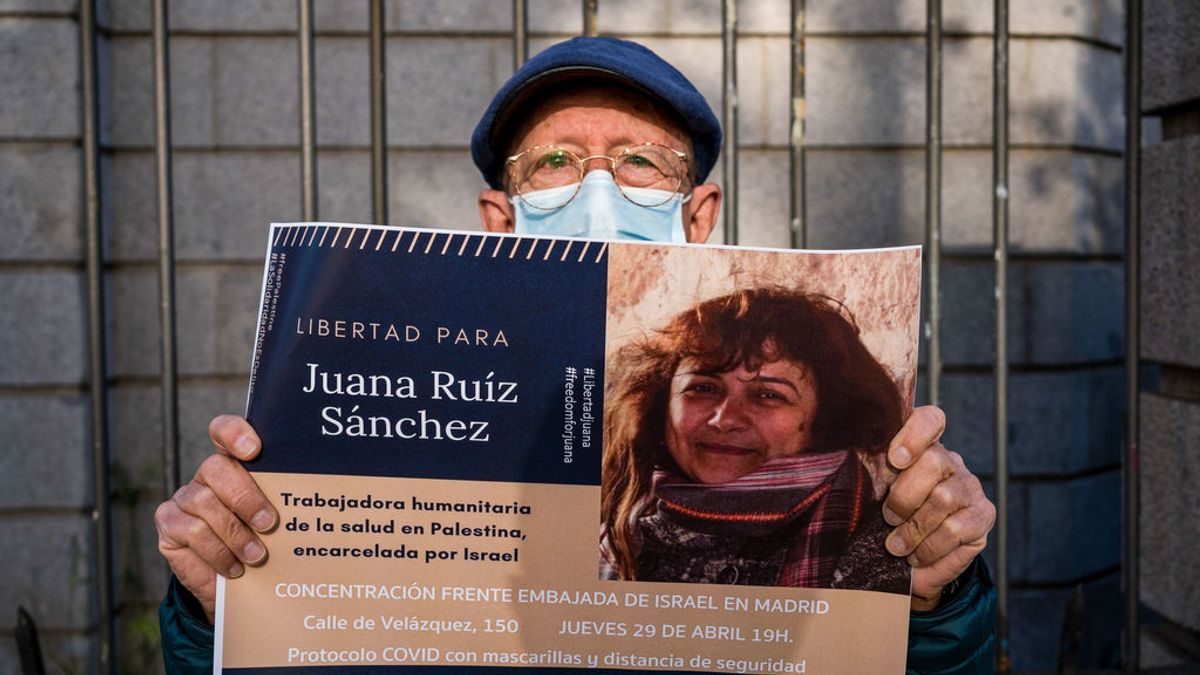 Un tribunal militar israelí presenta cargos contra la española Juana Ruiz tres semanas después de su arresto