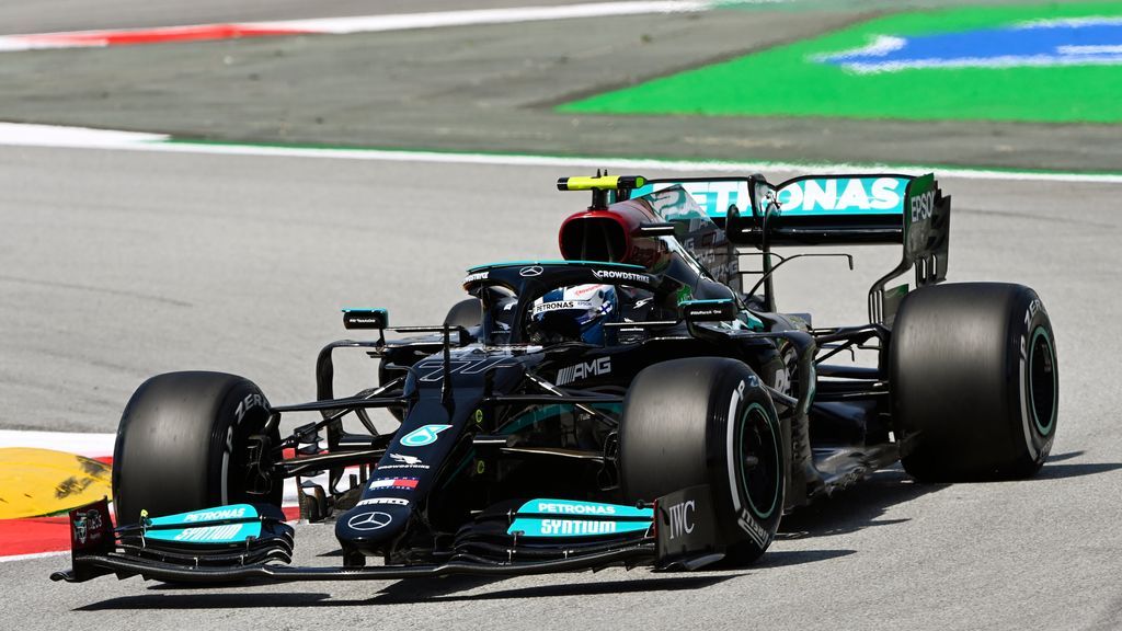 Bottas domina los primeros entrenamientos en Montmeló: Alonso y Sainz probaron distintas estrategias