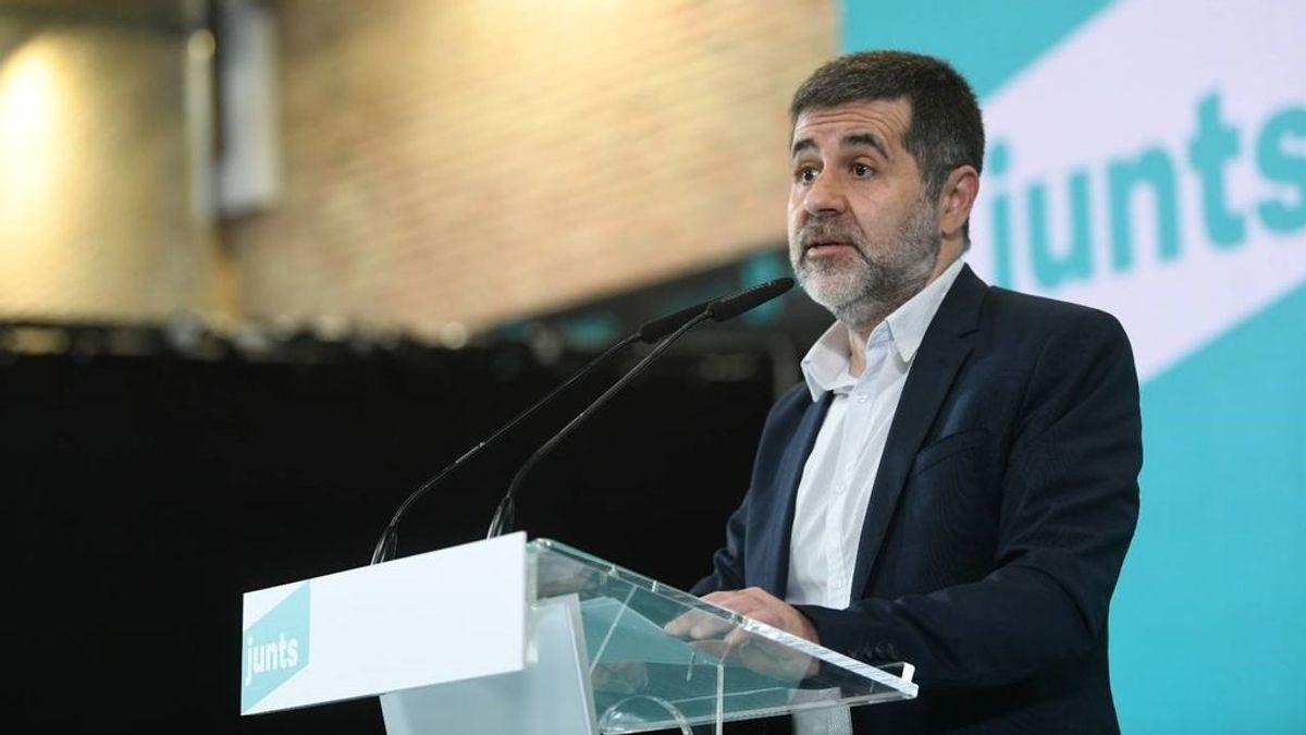 El ultimátum de ERC mueve a Junts, que se compromete a cerrar la investidura de Aragonès "en los próximos días" El ultimátum de ERC mueve a Junts, que se compromete a cerrar la investidura de Aragonès "en los próximos días"