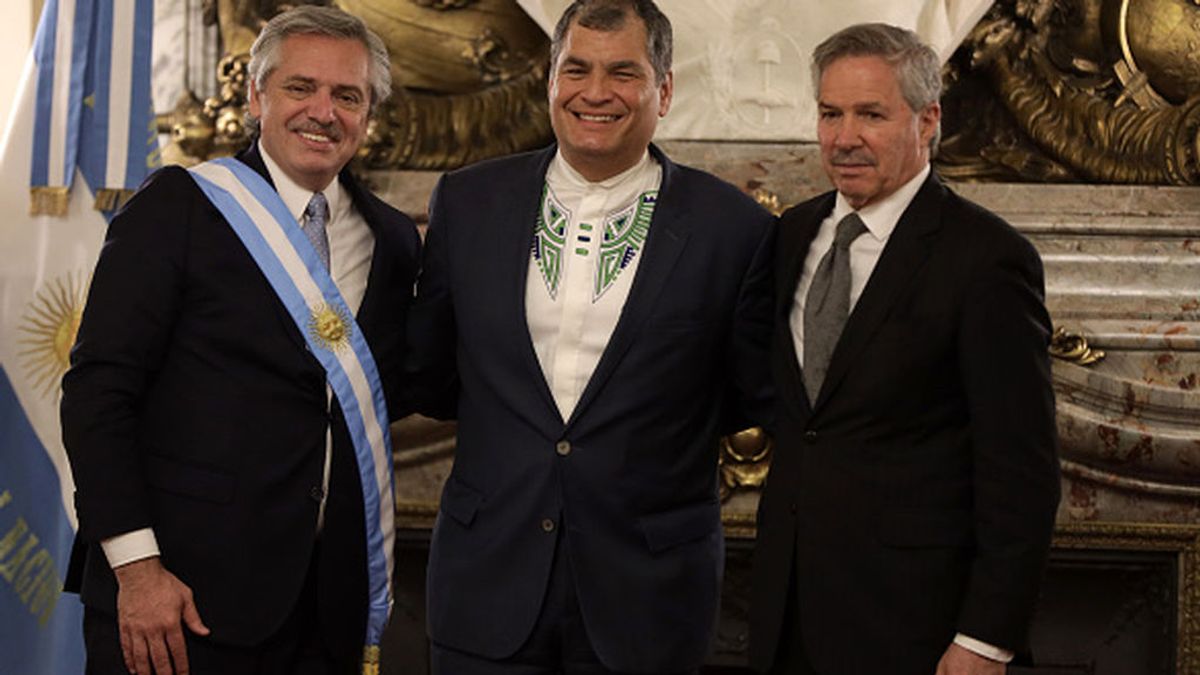 El máximo tribunal de Ecuador recurre a la Interpol para ubicar al expresidente Rafael Correa El máximo tribunal de Ecuador recurre a la Interpol para ubicar al expresidente Rafael Correa