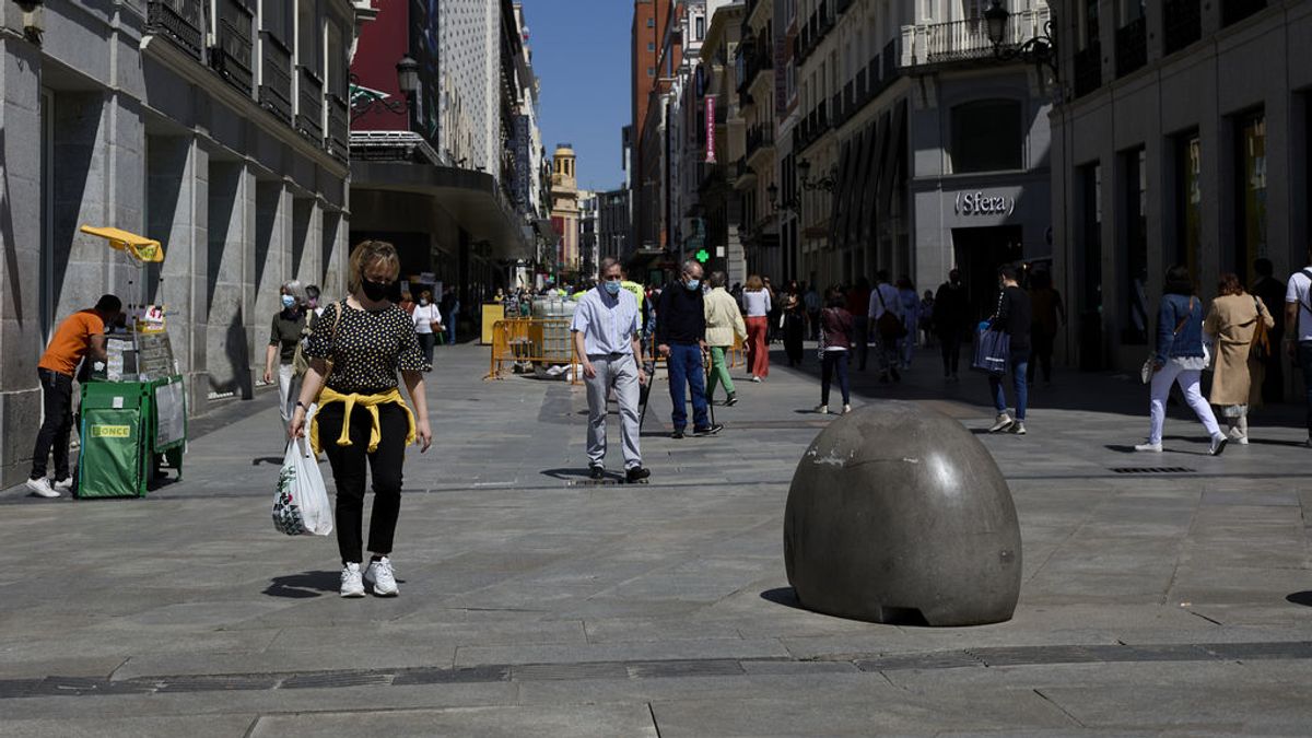 Madrid baja a 2.074 casos y a 1.851 hospitalizados por covid Madrid baja a 2.074 casos y a 1.851 hospitalizados por covid