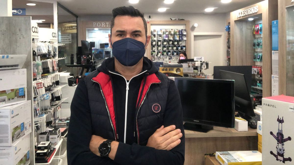 Daniel, el dueño de la tienda de informática que venció a Amazon: “No hay que tenerle miedo a los grandes” Daniel, el dueño de la tienda de informática que venció a Amazon: “No hay que tenerle miedo a los grandes”