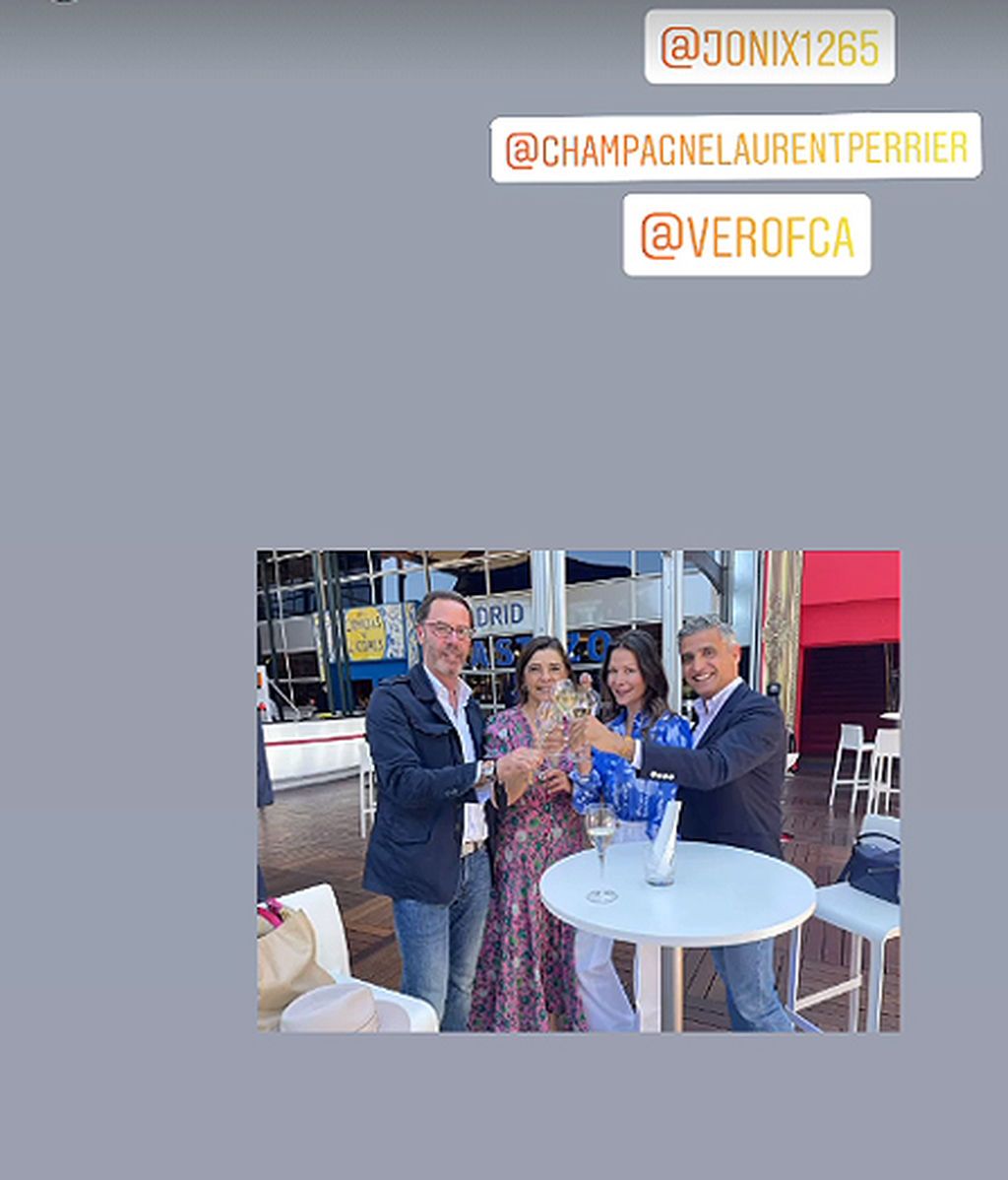 Esther Doña con la prima de Carlos Falcó