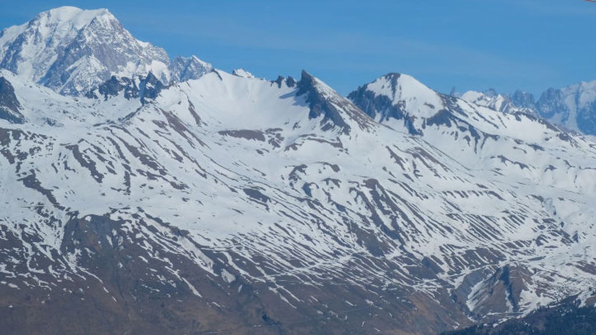 Mueren siete personas a causa de dos avalanchas en los Alpes franceses Mueren siete personas a causa de dos avalanchas en los Alpes franceses
