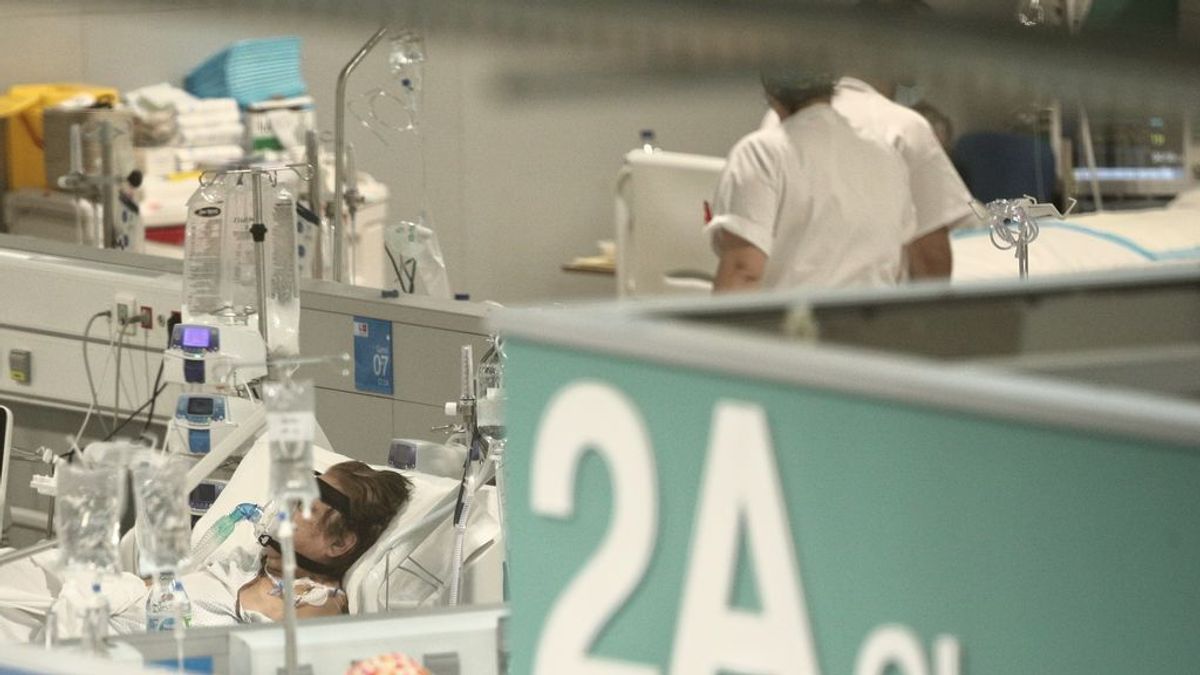Madrid registra 12 muertes y 918 contagios el primer día sin estado alarma Madrid registra 12 muertes y 918 contagios el primer día sin estado alarma