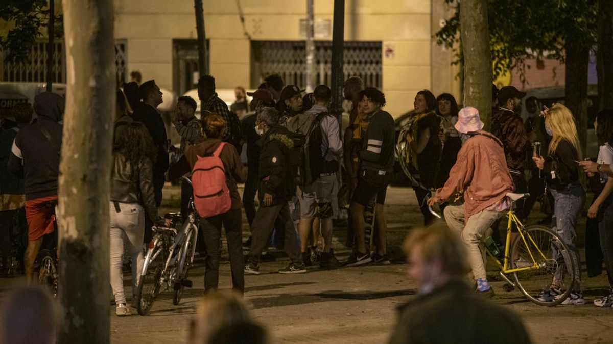 El ocio nocturno pide recuperar su actividad para contrarrestar los macrobotellones en las ciudades El ocio nocturno pide recuperar su actividad para contrarrestar los macrobotellones en las ciudades