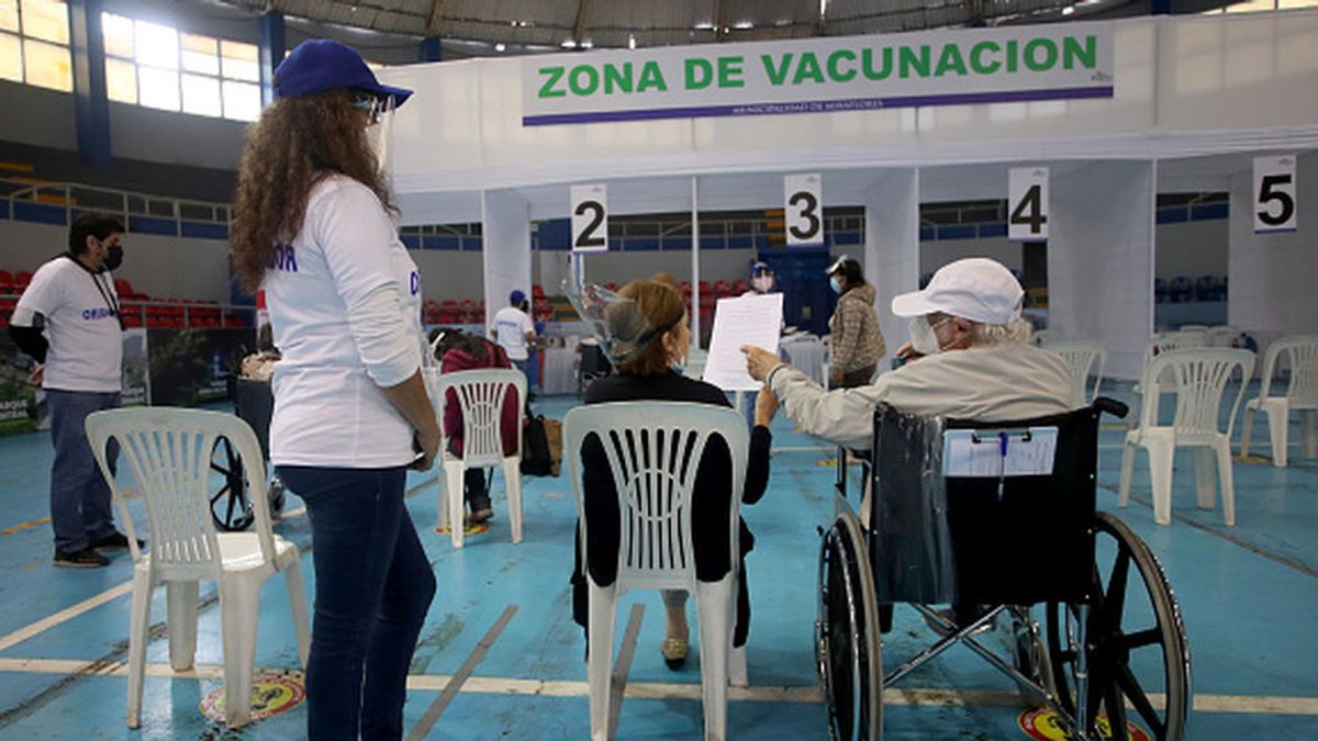 Perú extiende la suspensión de vuelos desde Reino Unido, India, Brasil y Sudáfrica por la COVID-19 Perú extiende la suspensión de vuelos desde Reino Unido, India, Brasil y Sudáfrica por la COVID-19