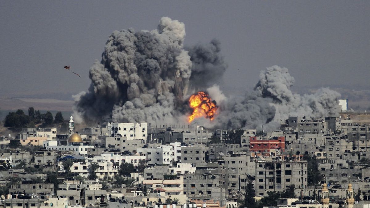 21 muertos en Gaza tras un bombardeo israelí en respuesta al lanzamiento de cohetes palestinos sobre Jerusalén 21 muertos en Gaza tras un bombardeo israelí en respuesta al lanzamiento de cohetes palestinos sobre Jerusalén