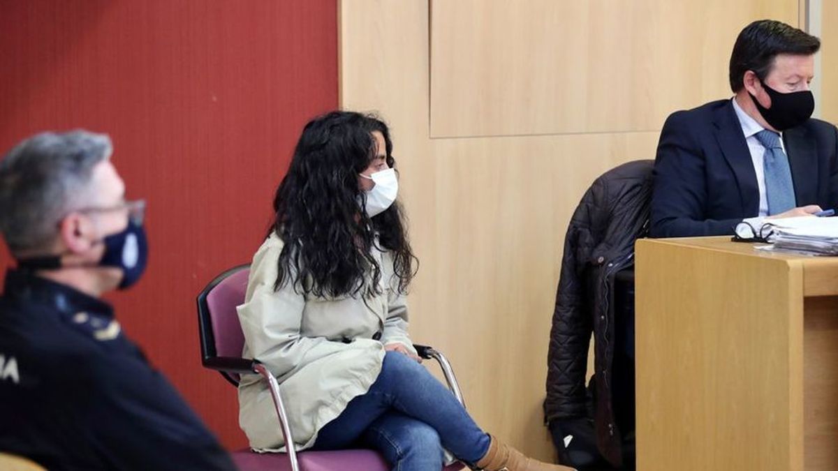 La acusada de matar a su bebé confía en evitar la prisión permanente La acusada de matar a su bebé confía en evitar la prisión permanente