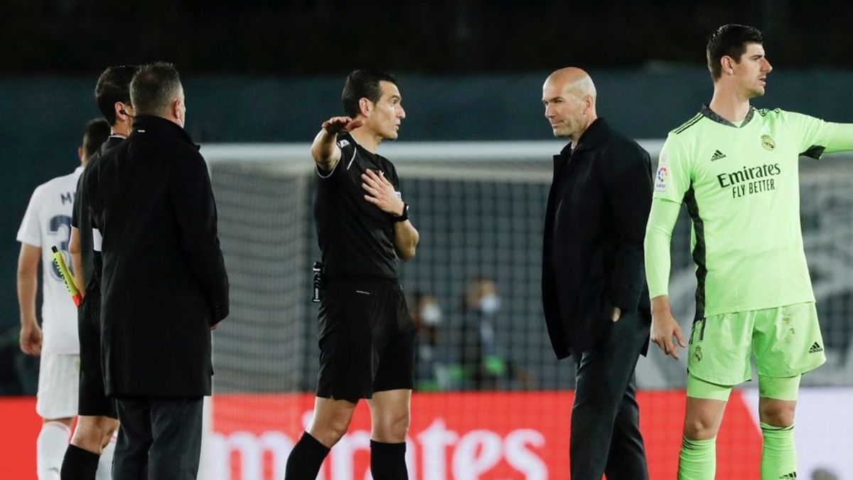 Zidane: "No me convenció la explicación del árbitro. Estoy enfadado"