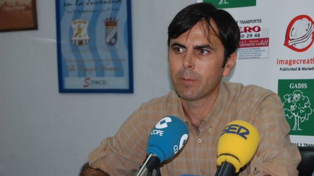 Fallece Pedro Garrido, presidente del Jerez Industrial, aplastado por un ascensor Fallece Pedro Garrido, presidente del Jerez Industrial, aplastado por un ascensor