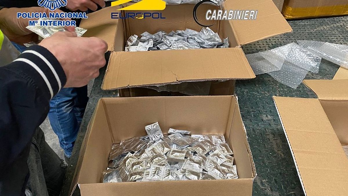 Detenidos por traficar con medicamentos enmascarados como productos nutricionales Detenidos por traficar con medicamentos enmascarados como productos nutricionales