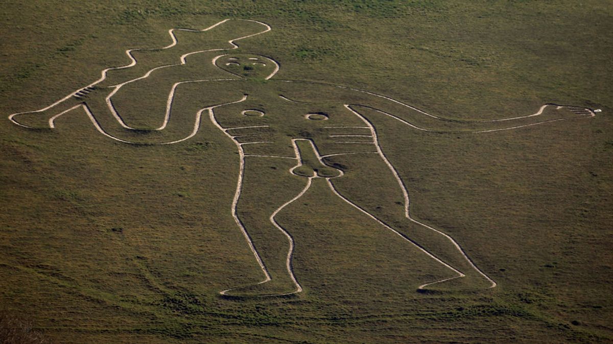 El Gigante de Cerne, el dibujo de un hombre desnudo que desconcierta a los arquéologos El Gigante de Cerne, el dibujo de un hombre desnudo que desconcierta a los arquéologos
