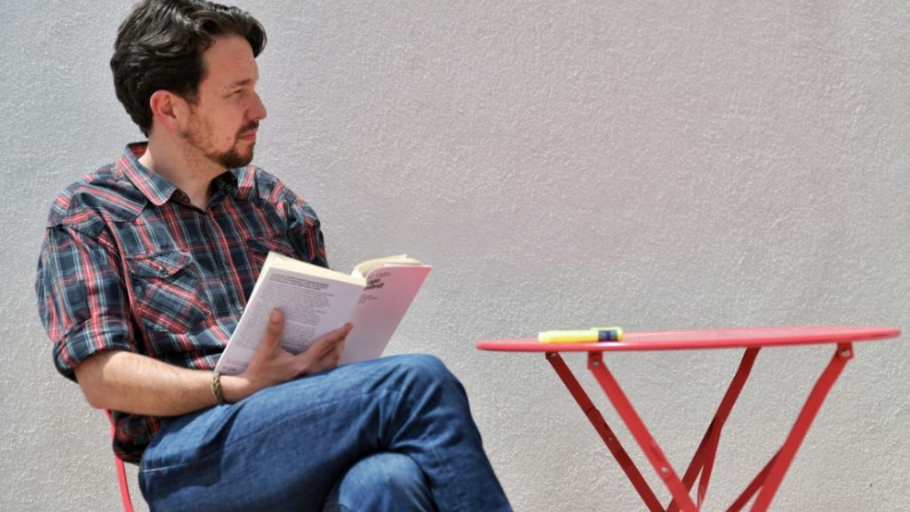 ¿Te gusta el cambio de 'look' de Pablo Iglesias? Participa en nuestra encuesta