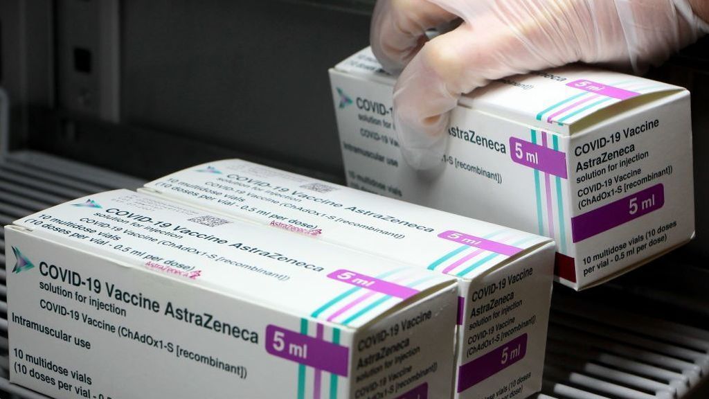 Madrid amenaza con poner la segunda dosis de AstraZeneca