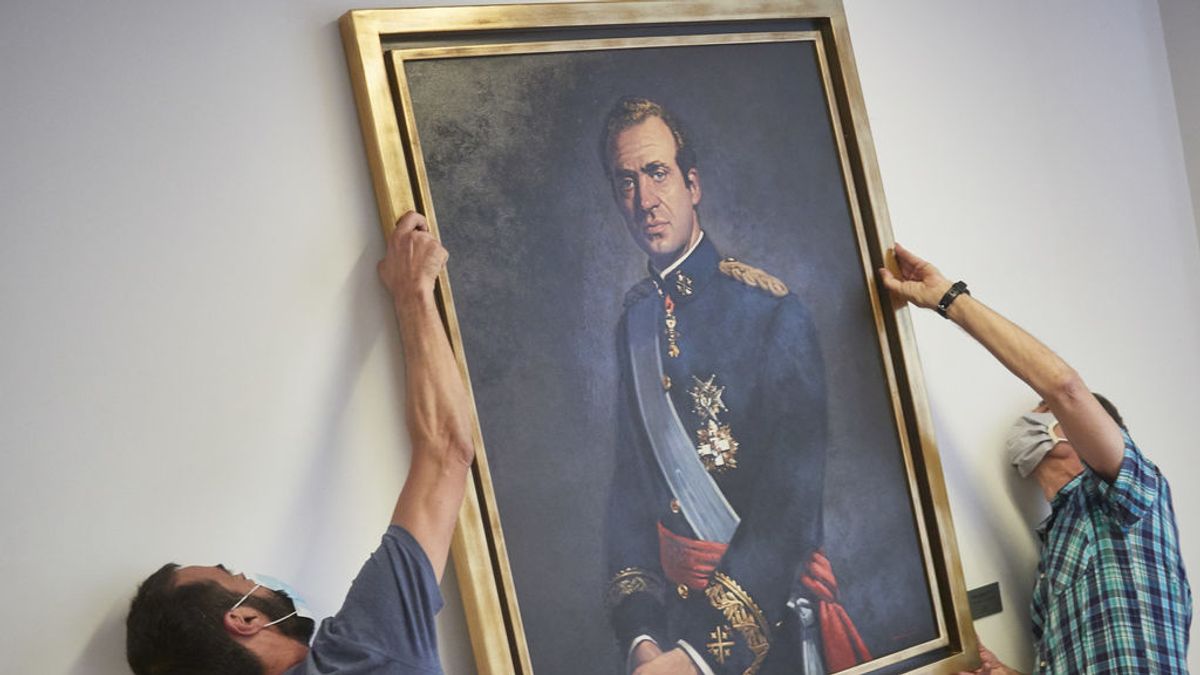 Hacienda abre investigación fiscal al rey emérito y le pide más datos sobre los 4,4 millones que le prestaron Hacienda abre investigación fiscal al rey emérito y le pide más datos sobre los 4,4 millones que le prestaron