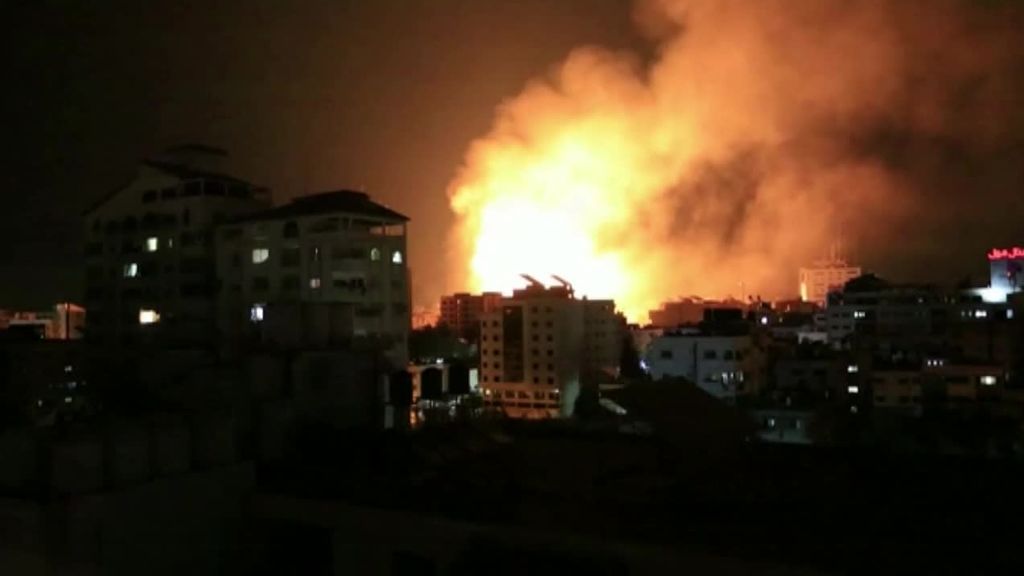 Aumentan los bombardeos y lanzamientos de misiles entre Israel y Hamás